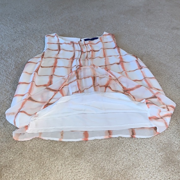 Apt. 9 Sleeveless Top, Sheer Overlay, Size Medium - Picture 4 of 11